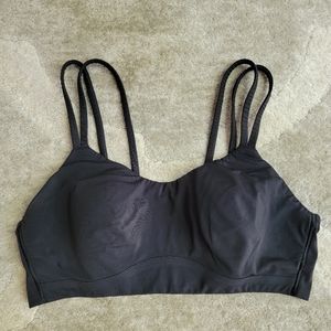 Lululemon like a cloud sports bra